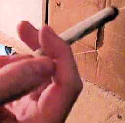 cannabis-making-a-joint-7-DHD.jpg